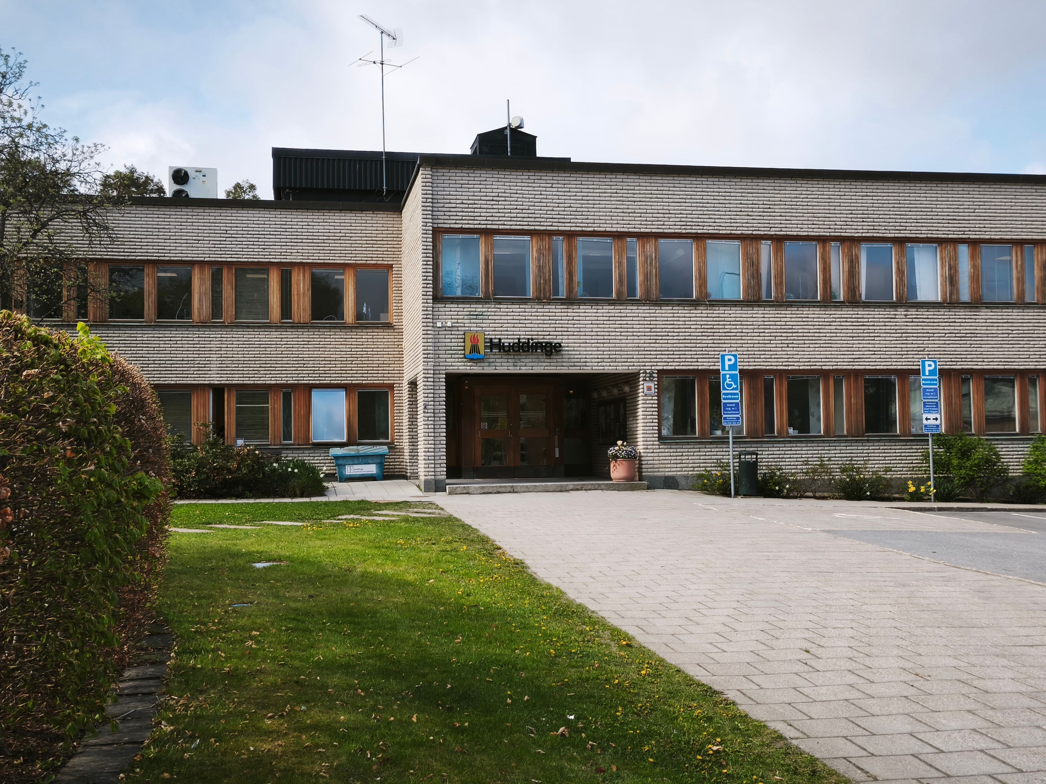 Huddinge vill stoppa byggfusk – kan kräva avgifter i förskott