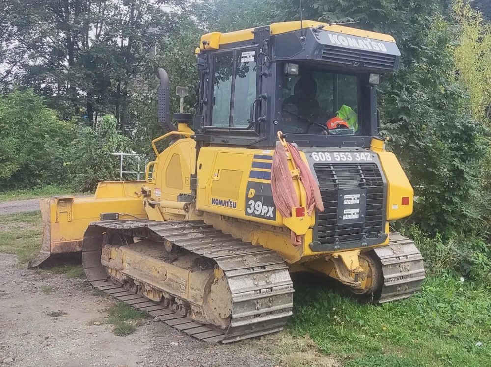 Komatsu 39PX – realizace SCR, DPF a EGR