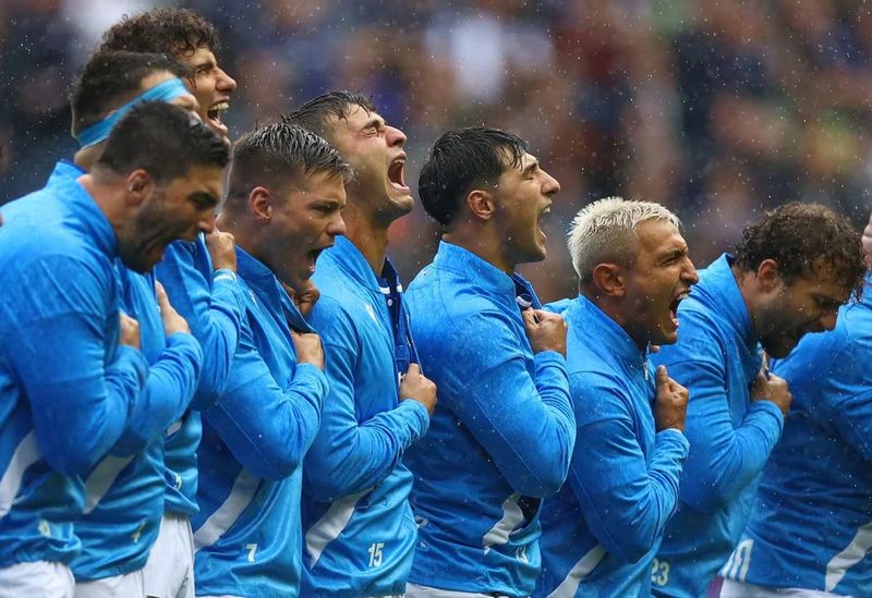 Italien Rugby team during national anthem