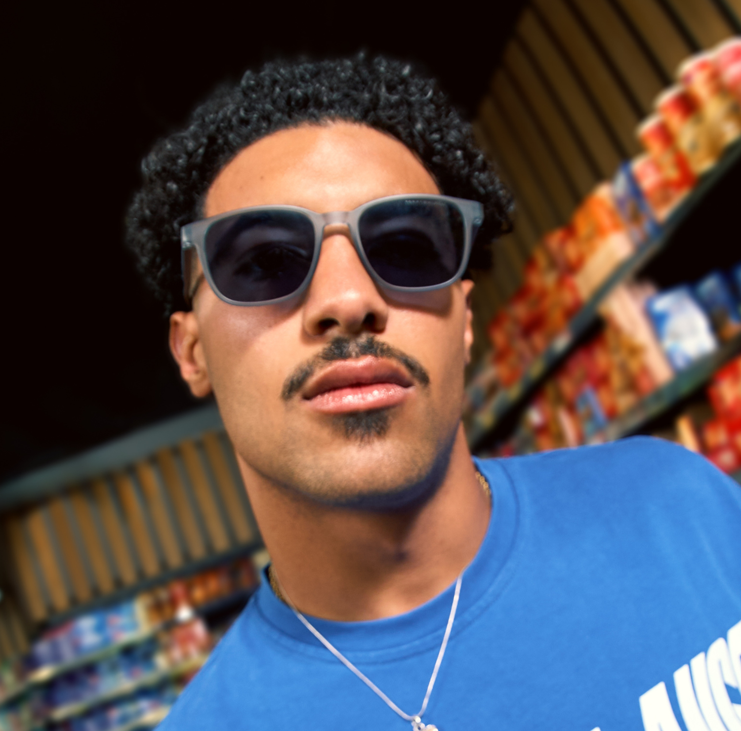 عروض حصرية على أناقة أرماني