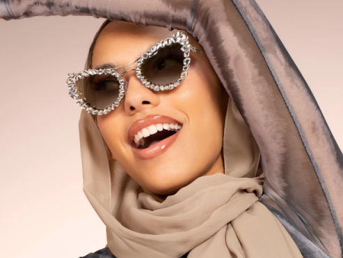 نصف السعر، نفس الأناقة