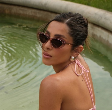 حوار مع مي عرفي: عن الموسيقى والذكريات وسحر اللحظات الجميلة