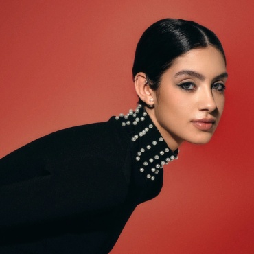 Vibrant Visions: Trendy Color Contact Lenses for White Friday