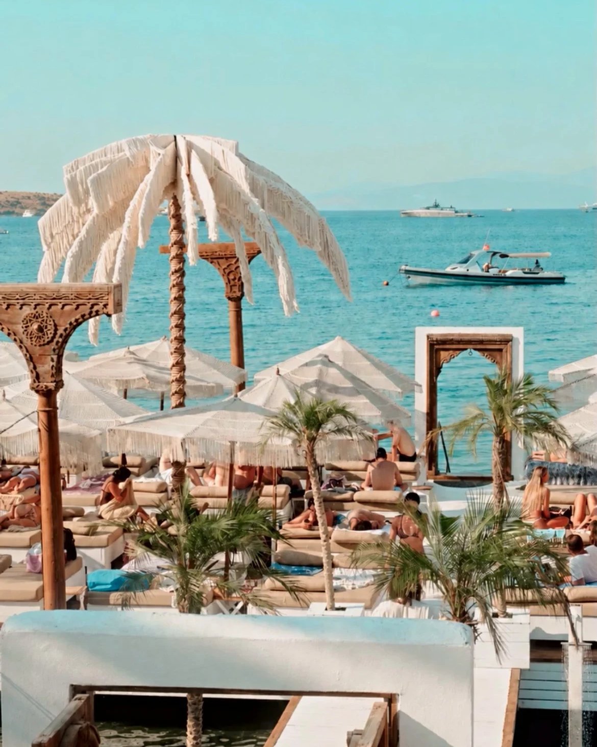 Reana Beach Bar