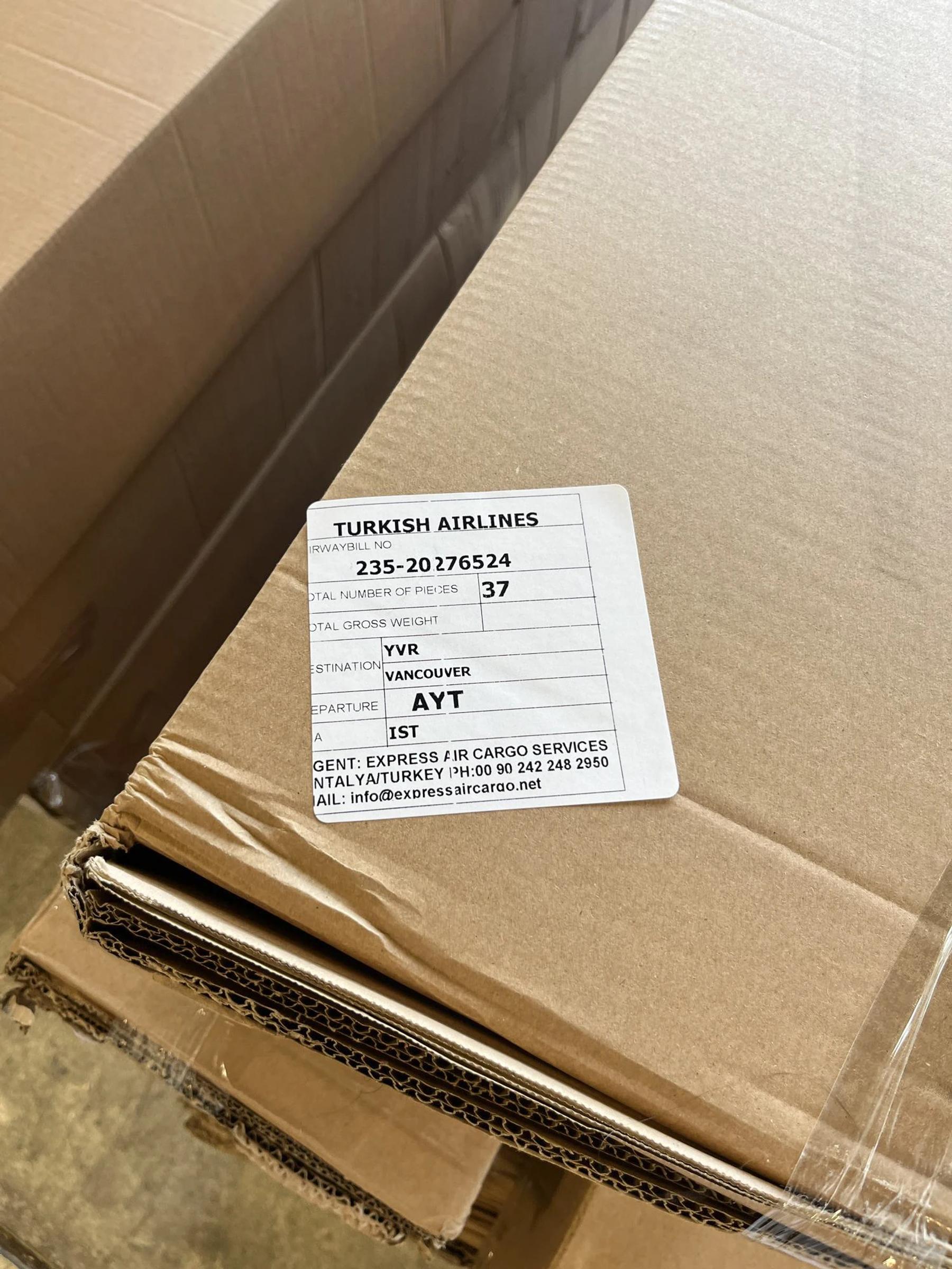 Protected panel packaging with shipment identification