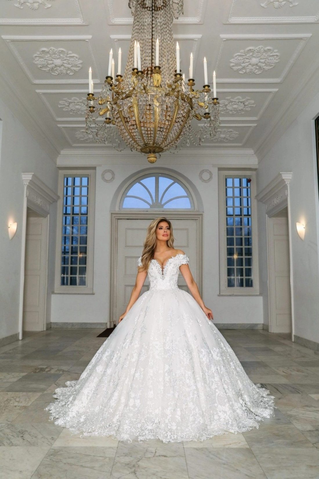 Alberto Axu trouwjurk Lena