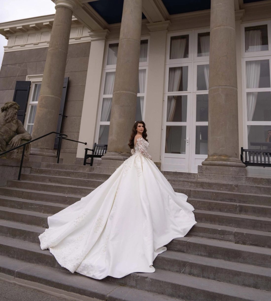 Prinses satijn Trouwjurken Collectie 2024 2025 Alberto Axu 85