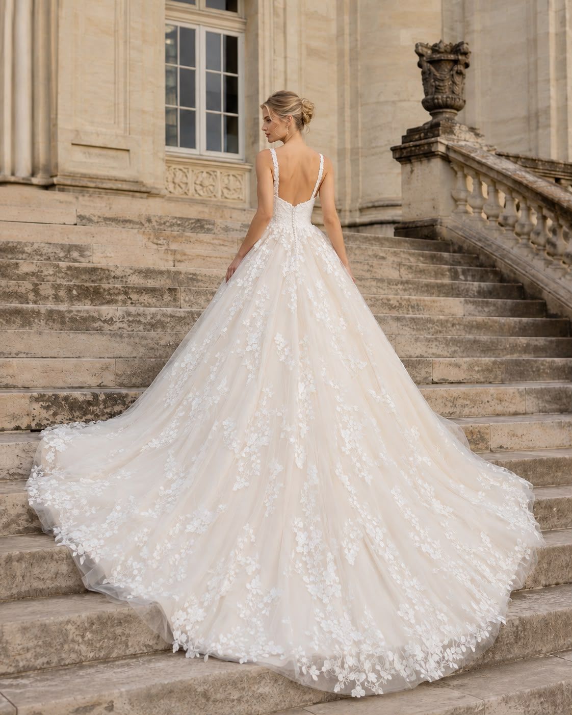 Nora trouwjurk prinses kant