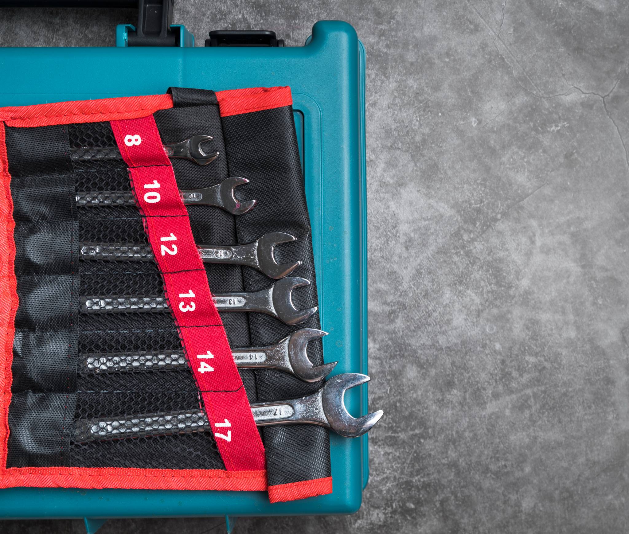 Top view set of metal wrenches