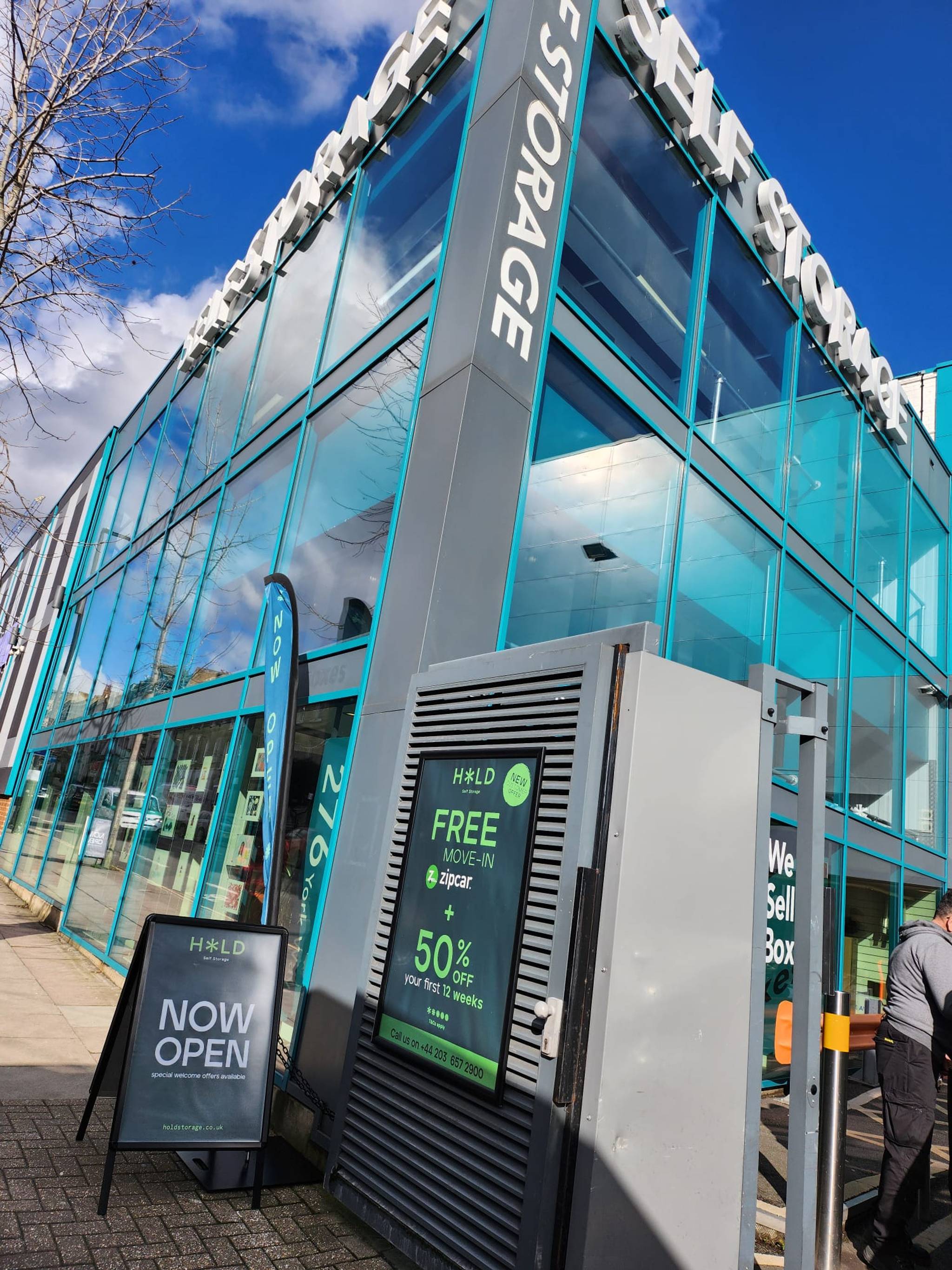 HOLD Storage York Way