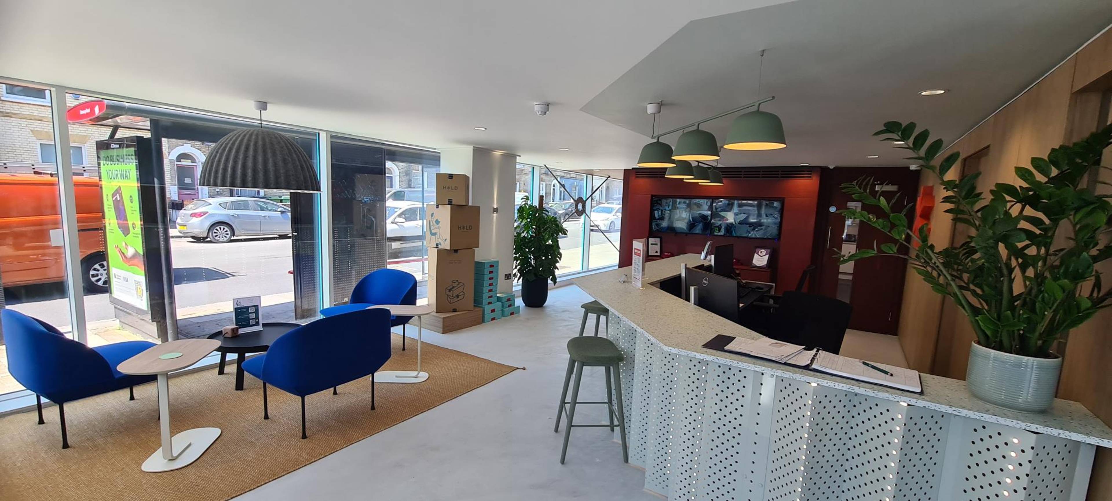 hold storage lounge area