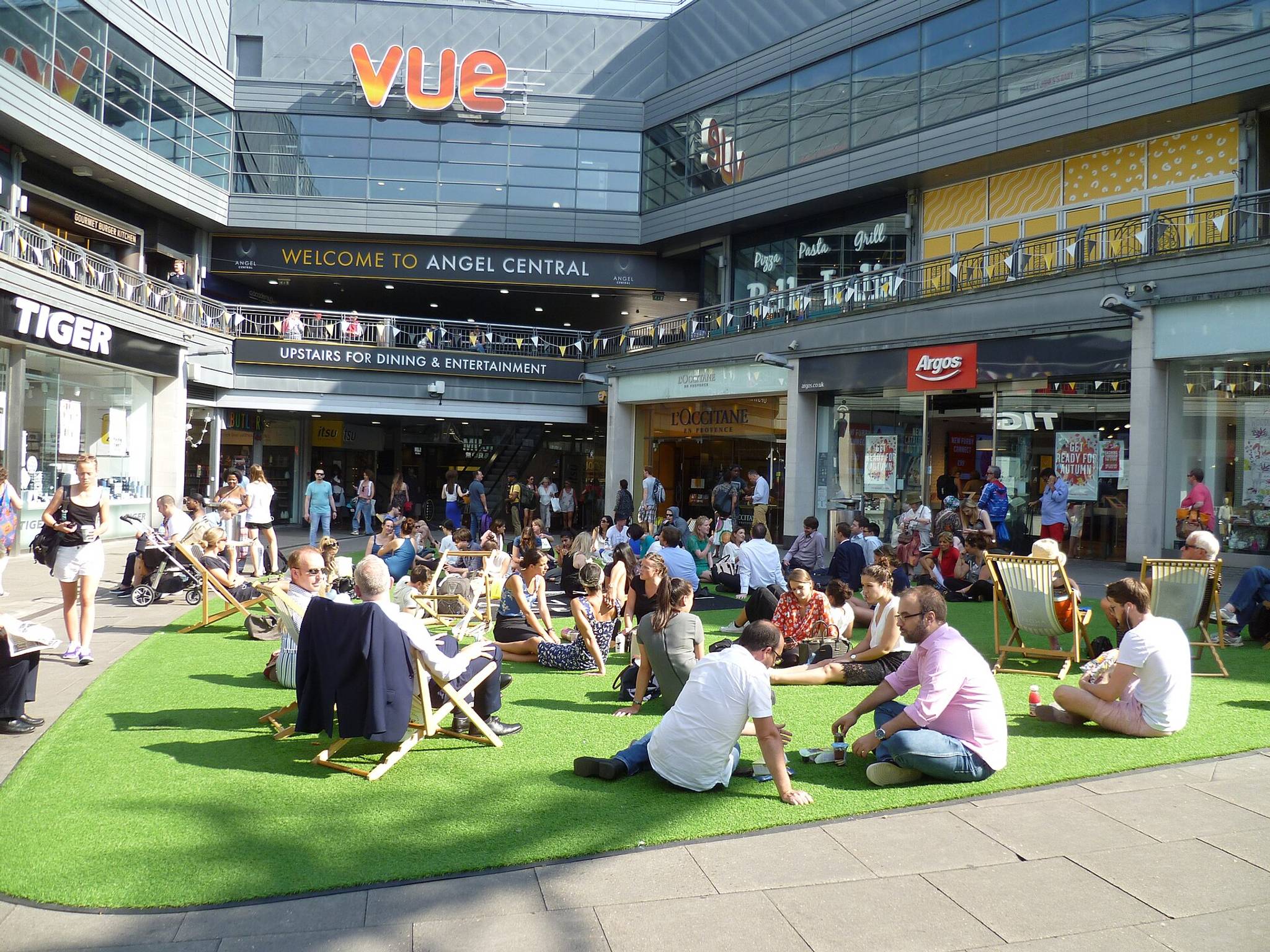 angel shopping centre