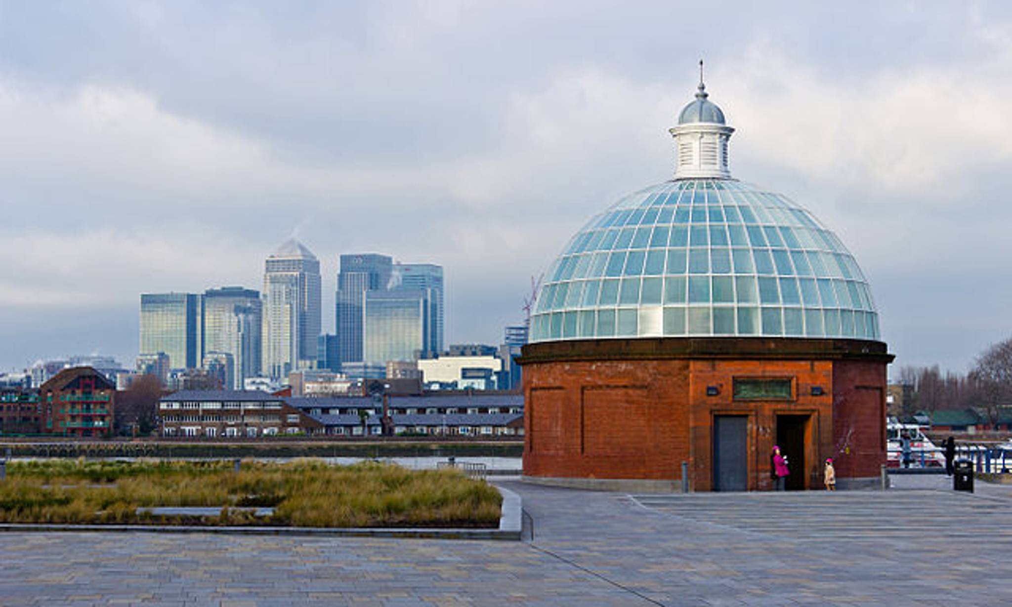 Greenwich Foot Tunnel, Greenwich side