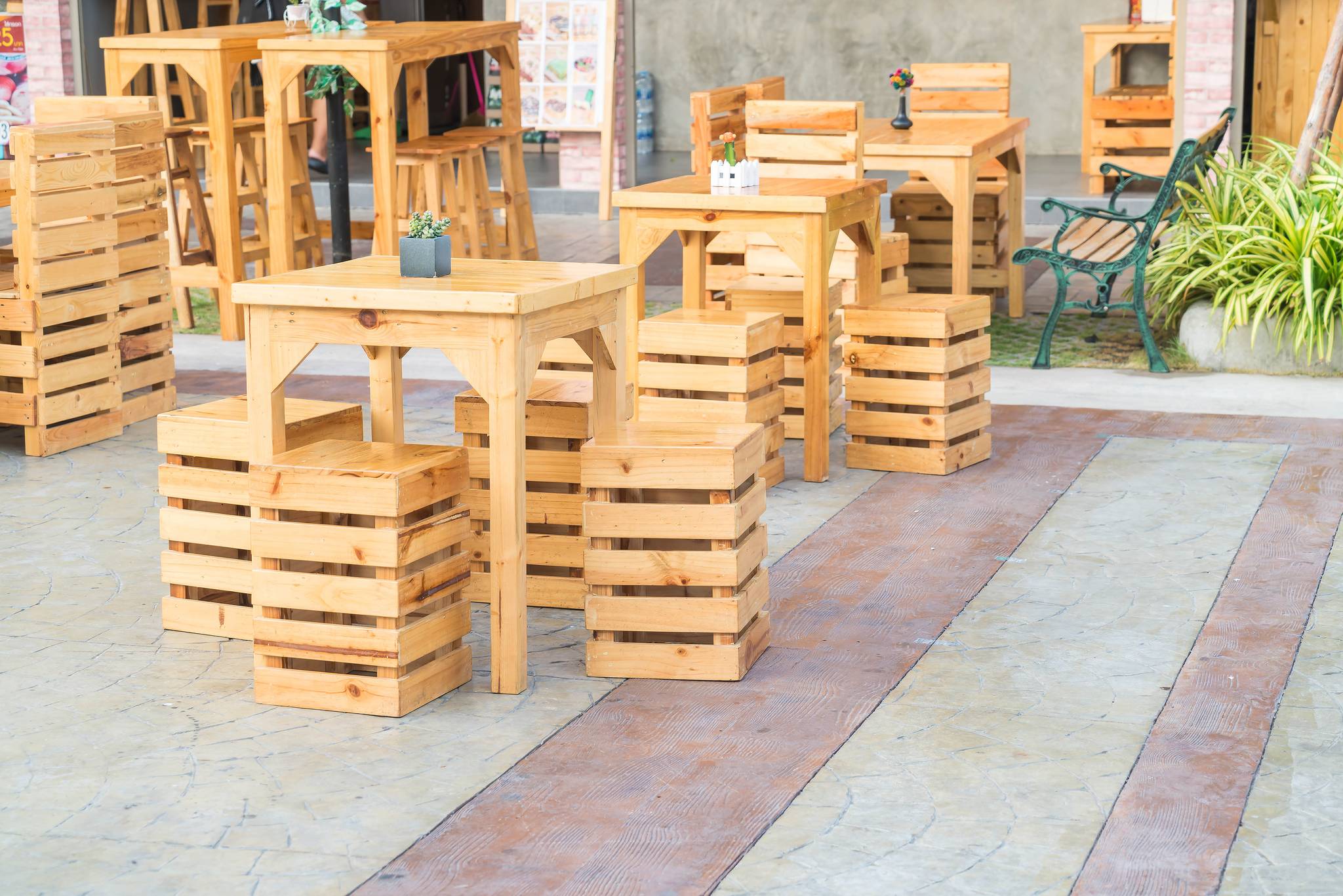 Empty table and chair in restaurant