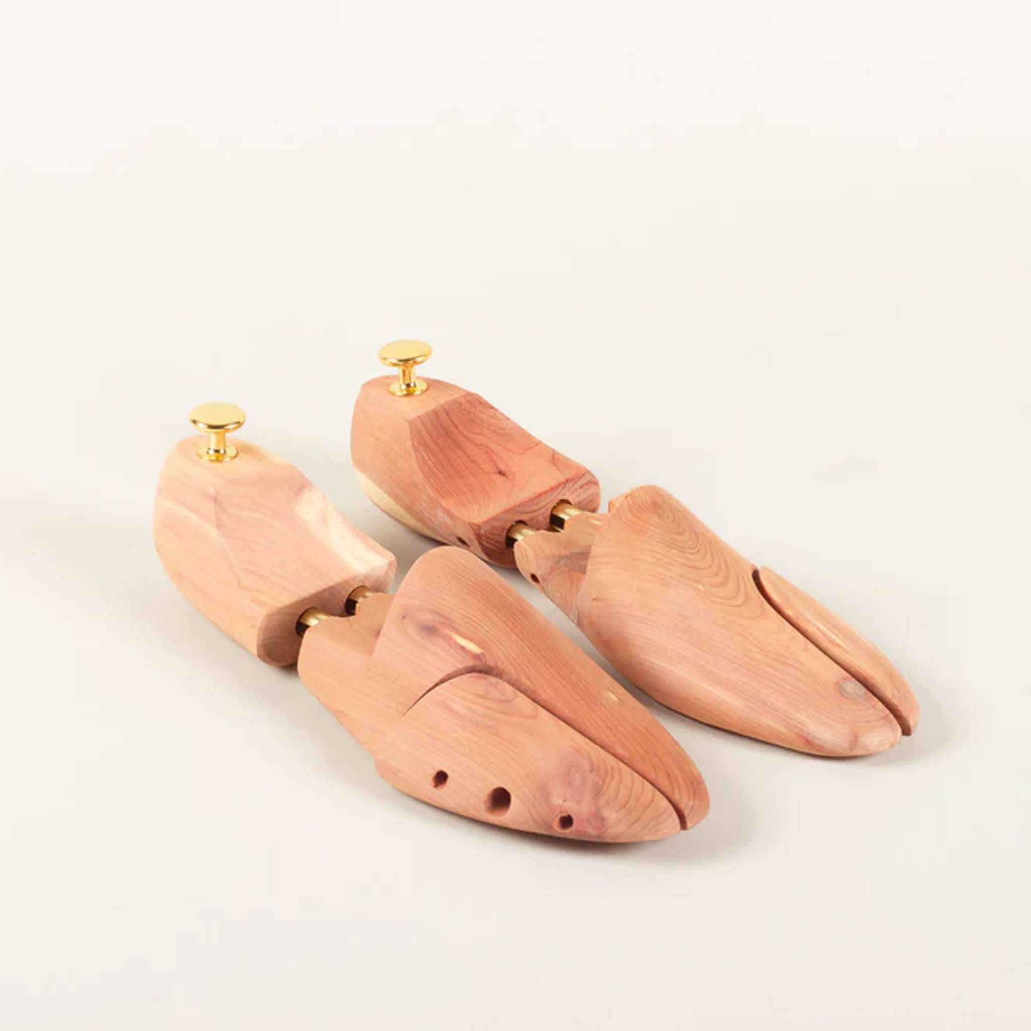 cedar shoe trees