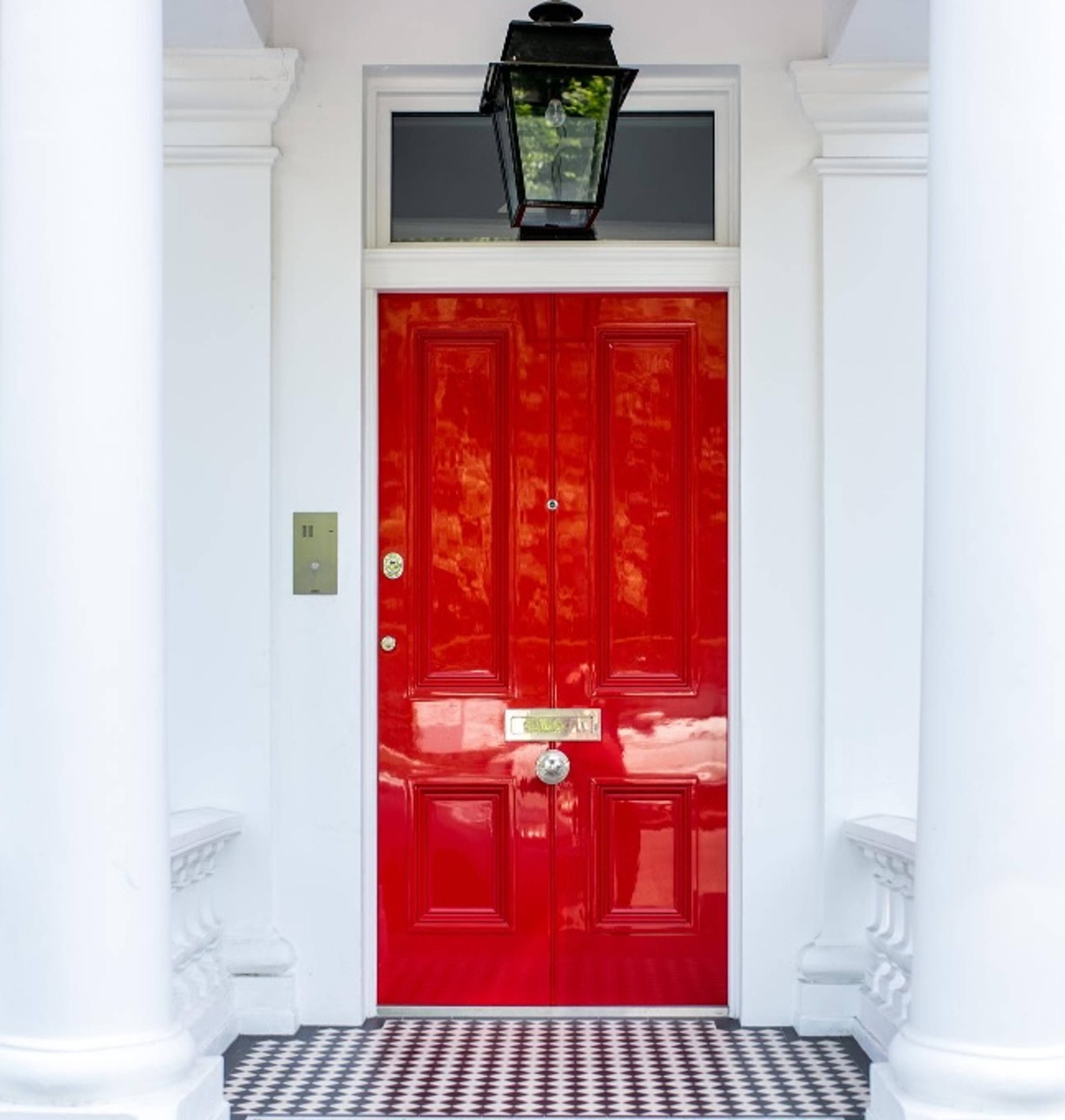 red front door to nice uk home