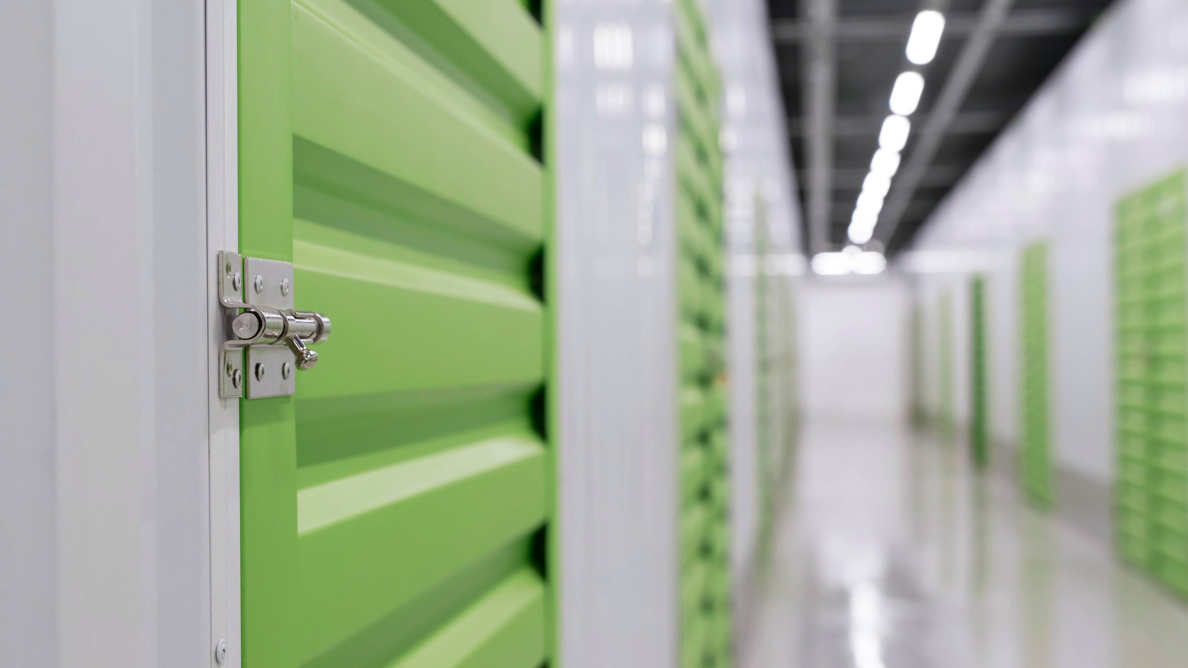 How to Buy a Storage Unit | HOLD Storage Kings Cross