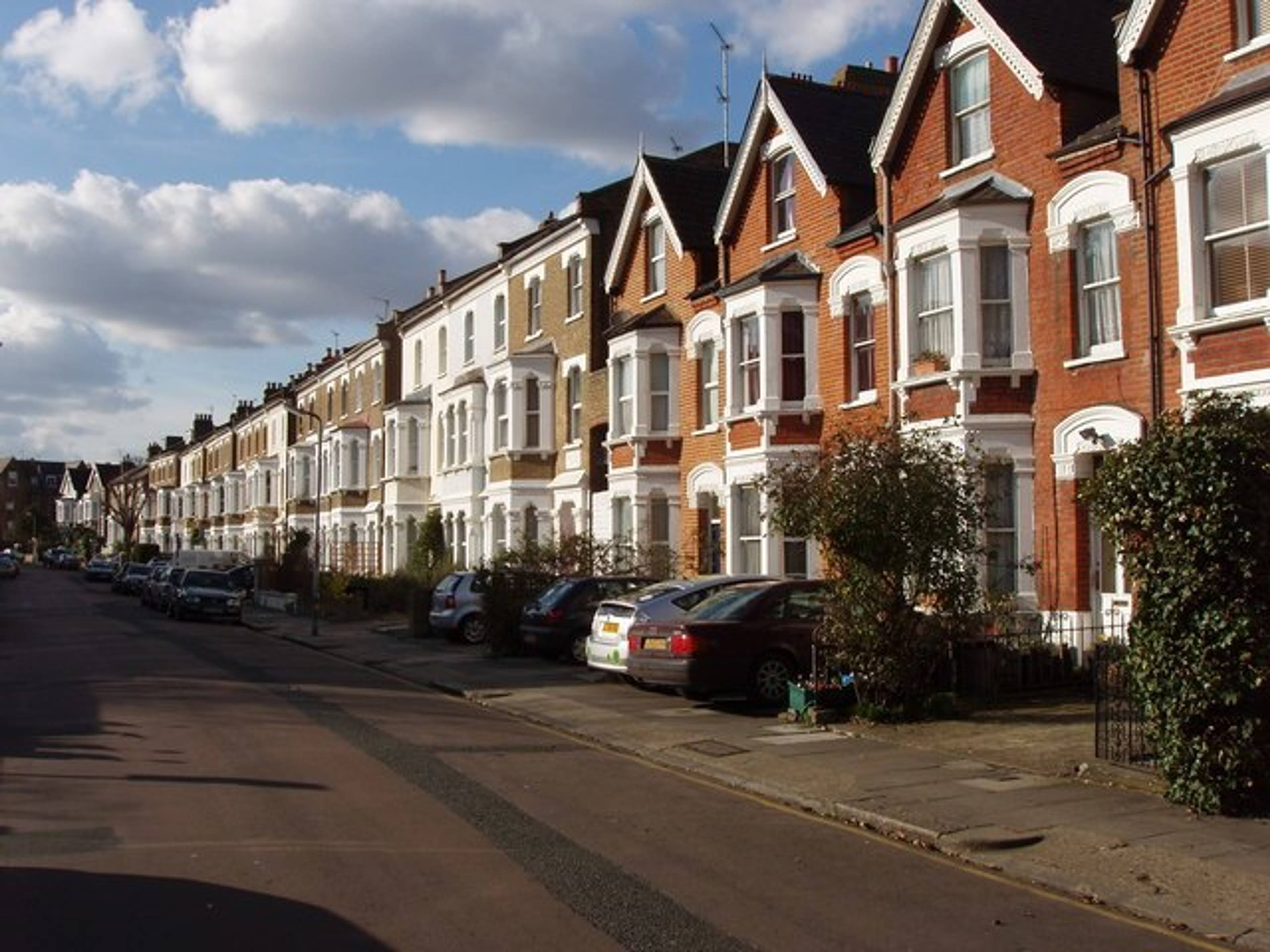 Arlington Gardens, Chiswick View from the end near Turnham Green.