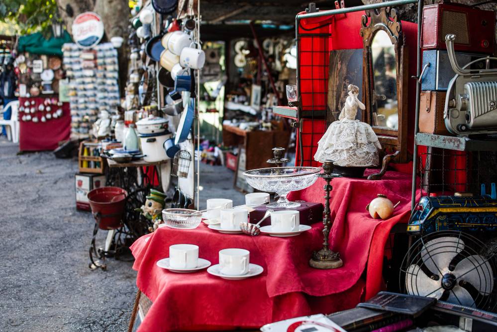 antiques at car boot sale