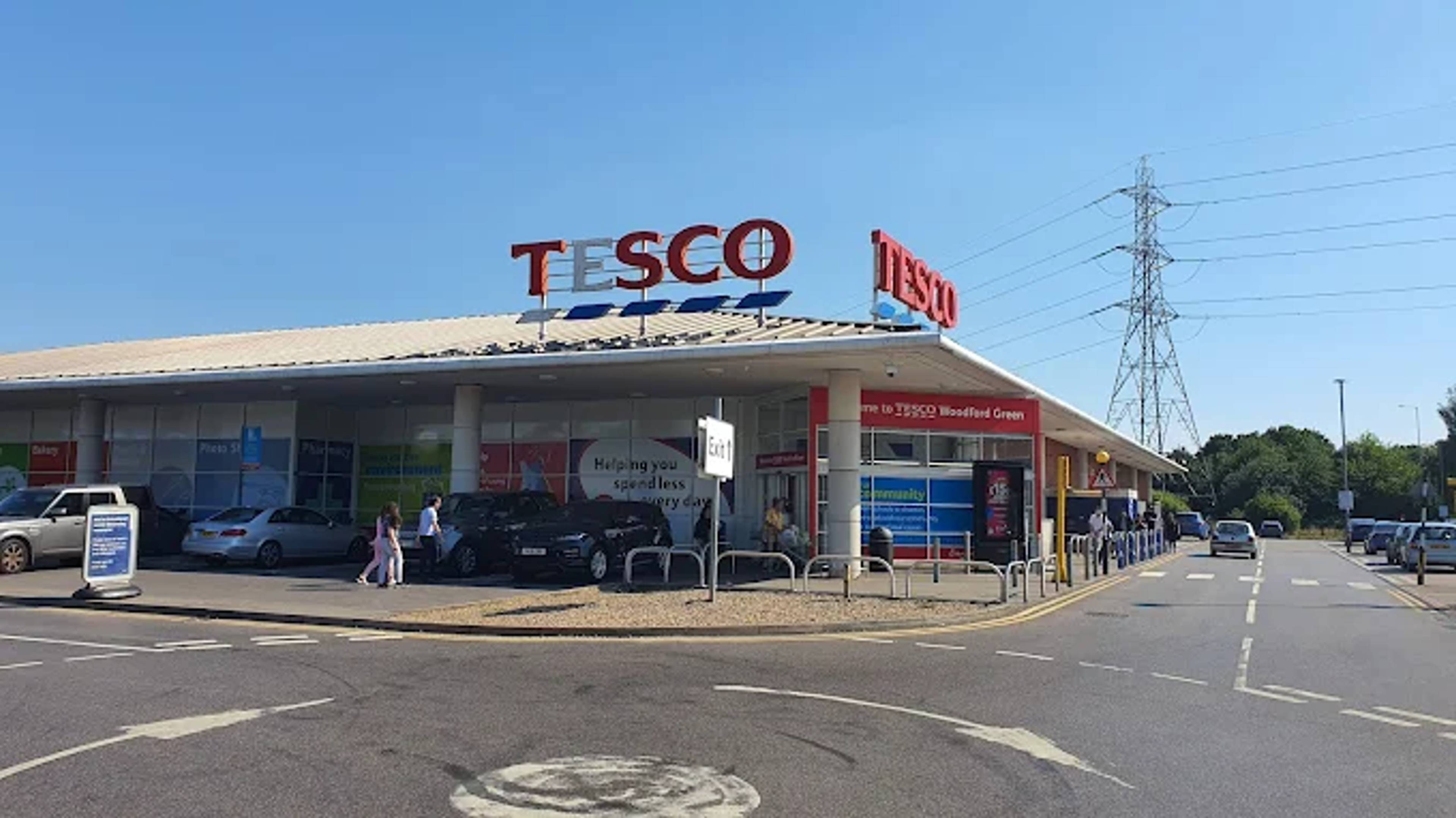 Tesco Superstore: Woodford