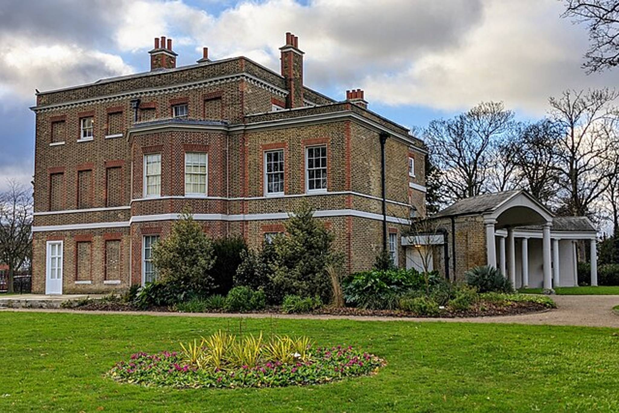 valentines mansion dec 2020