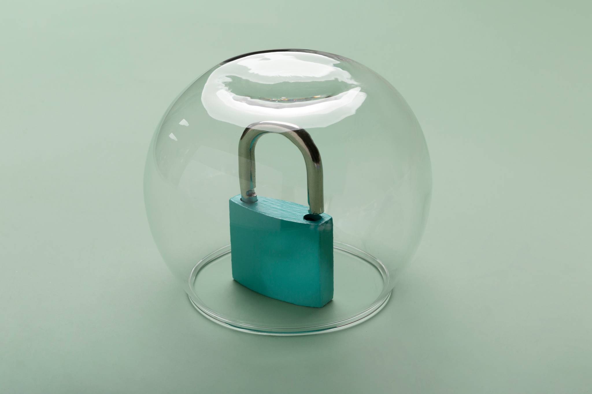 A lock inside a bubb;e