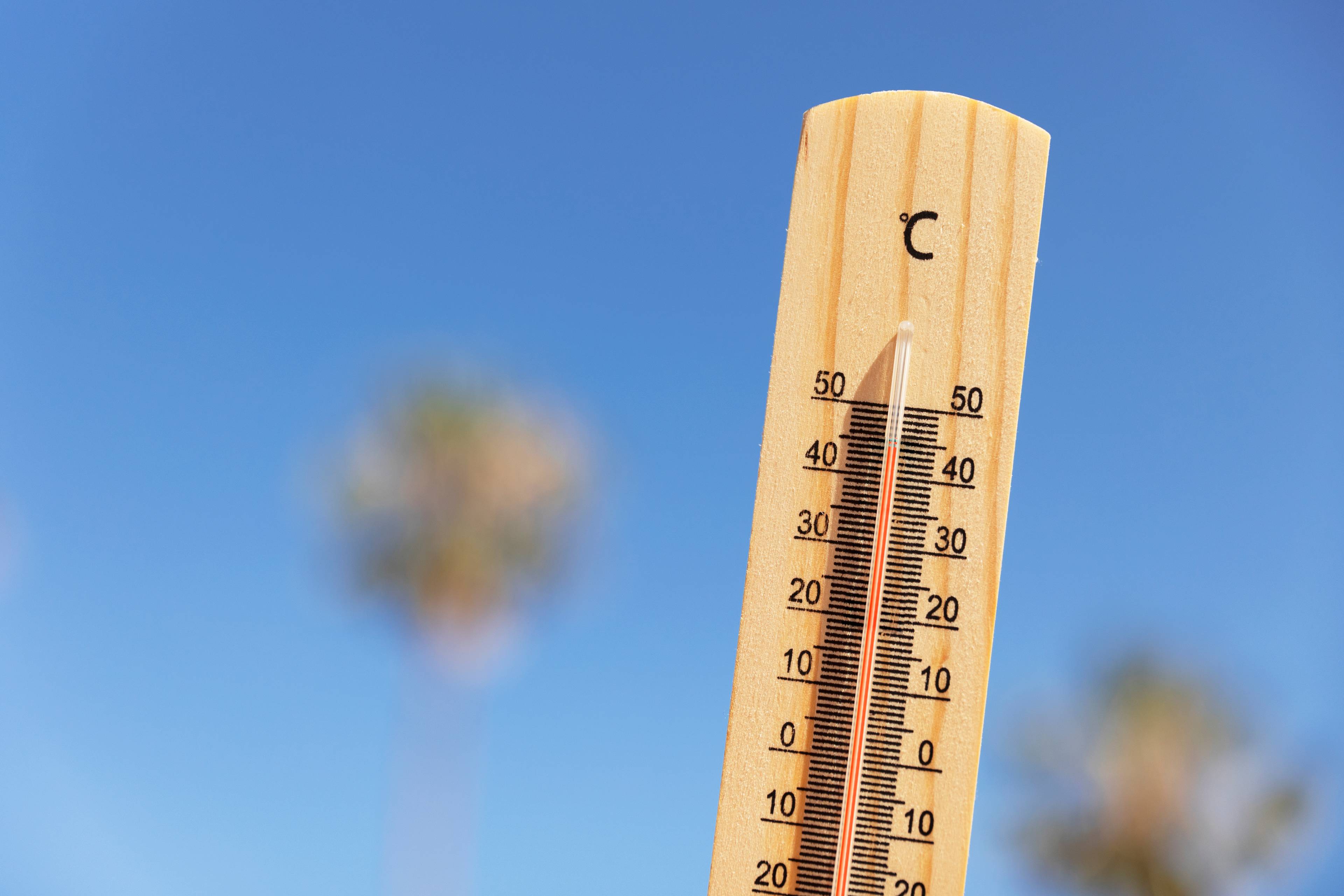 Close up of thermometer showing high temperature
