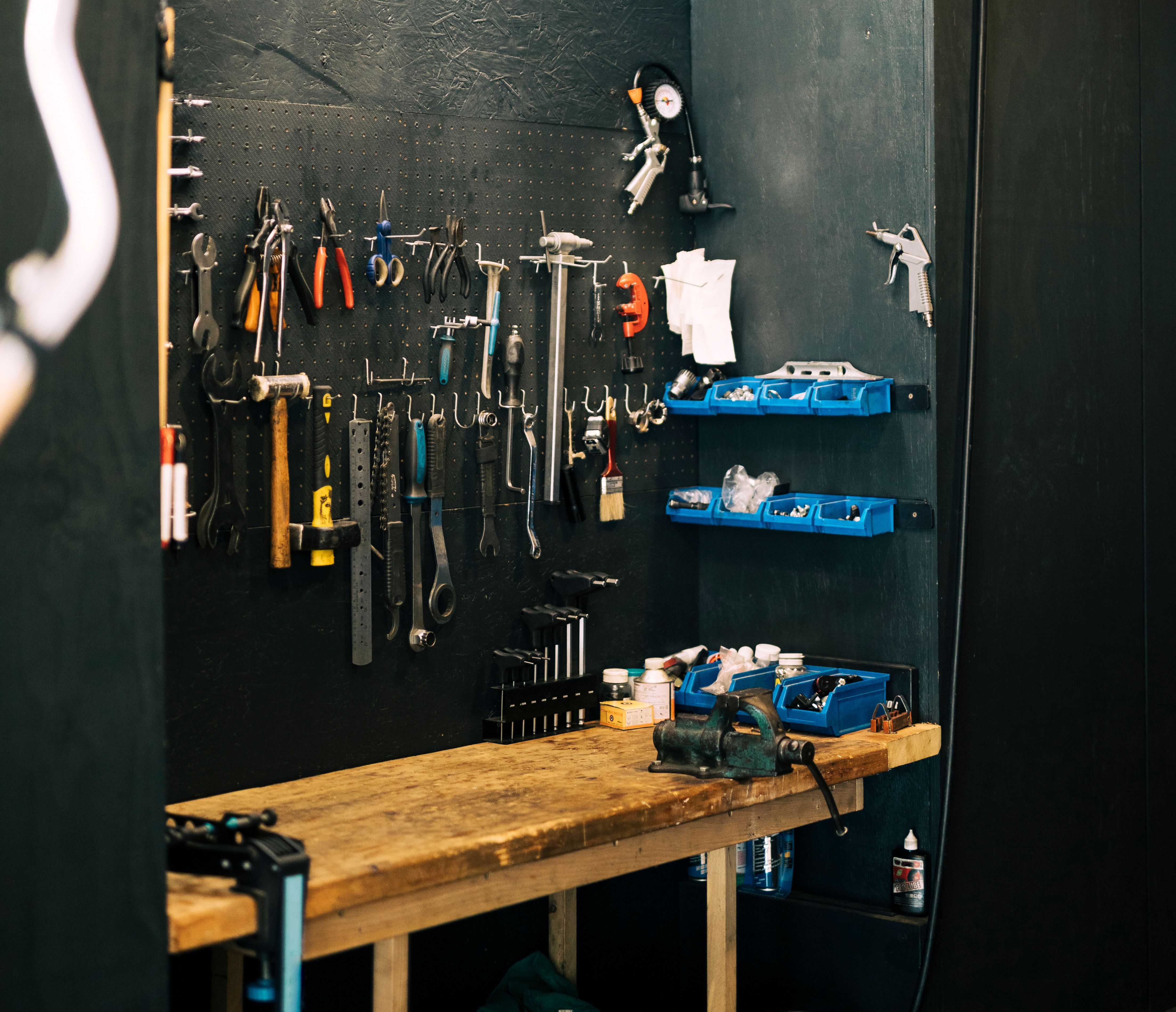 Use Your Hold Storage Unit as a Workshop HOLD