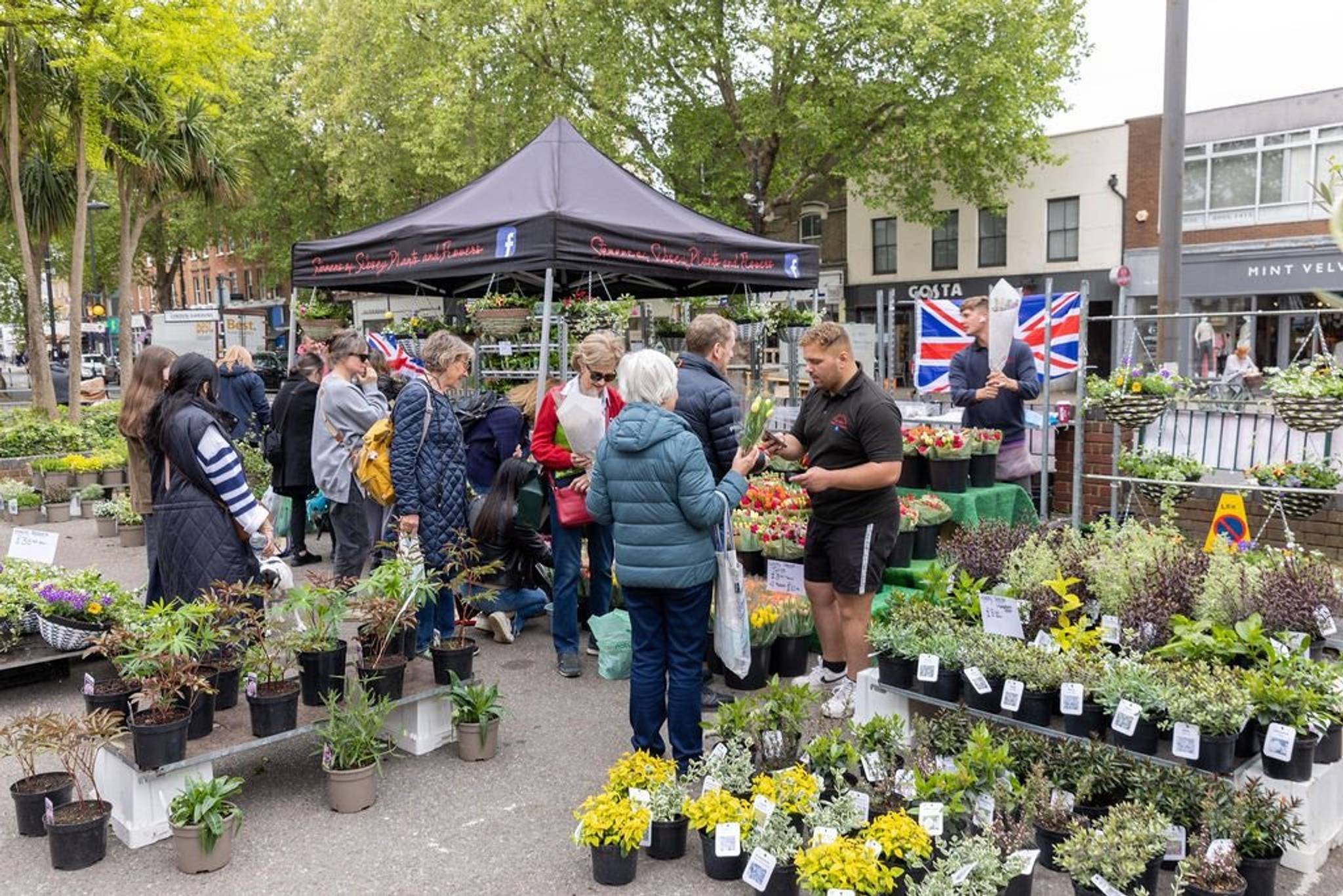 group of customers at chiswick flower market