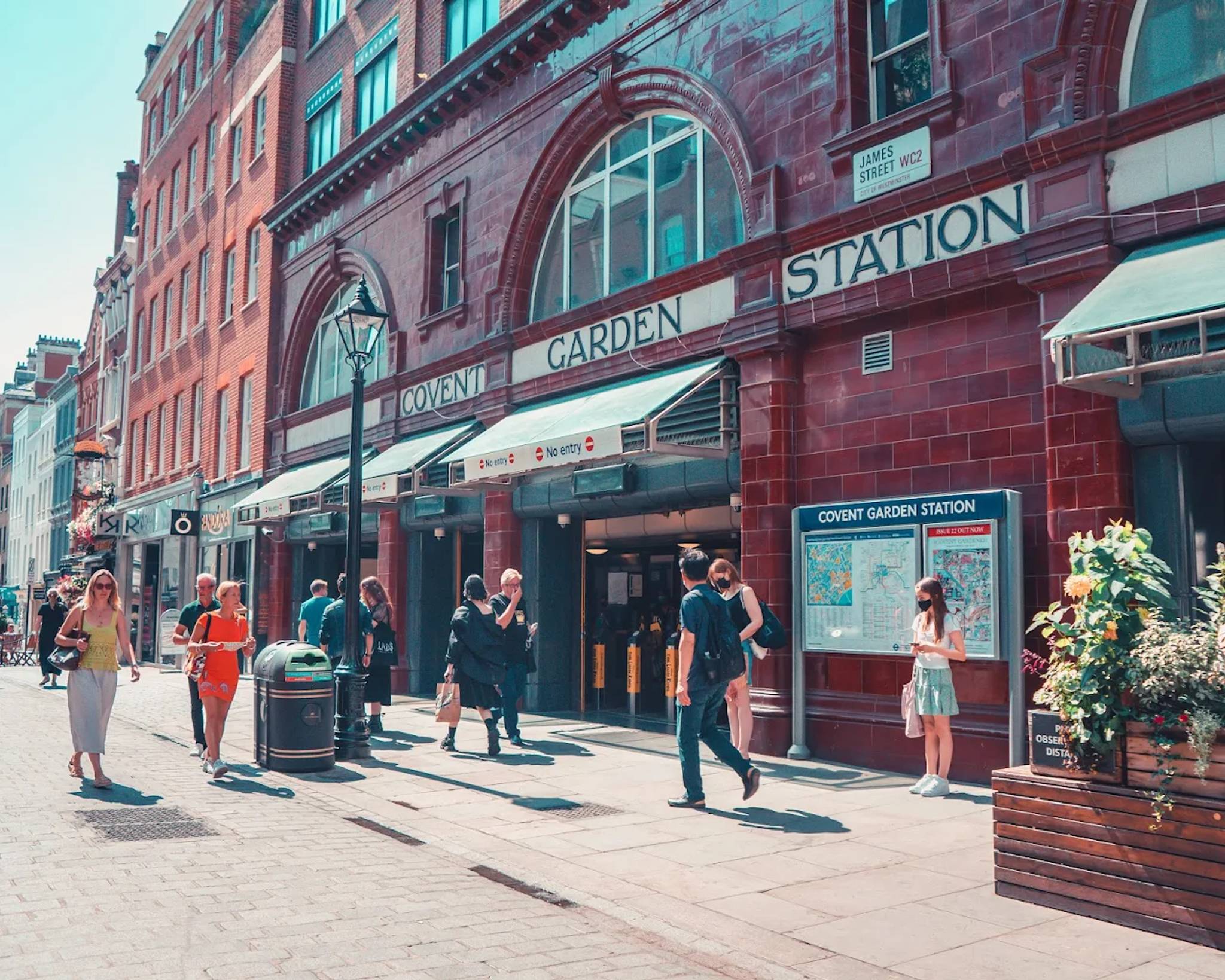 covent garden train station