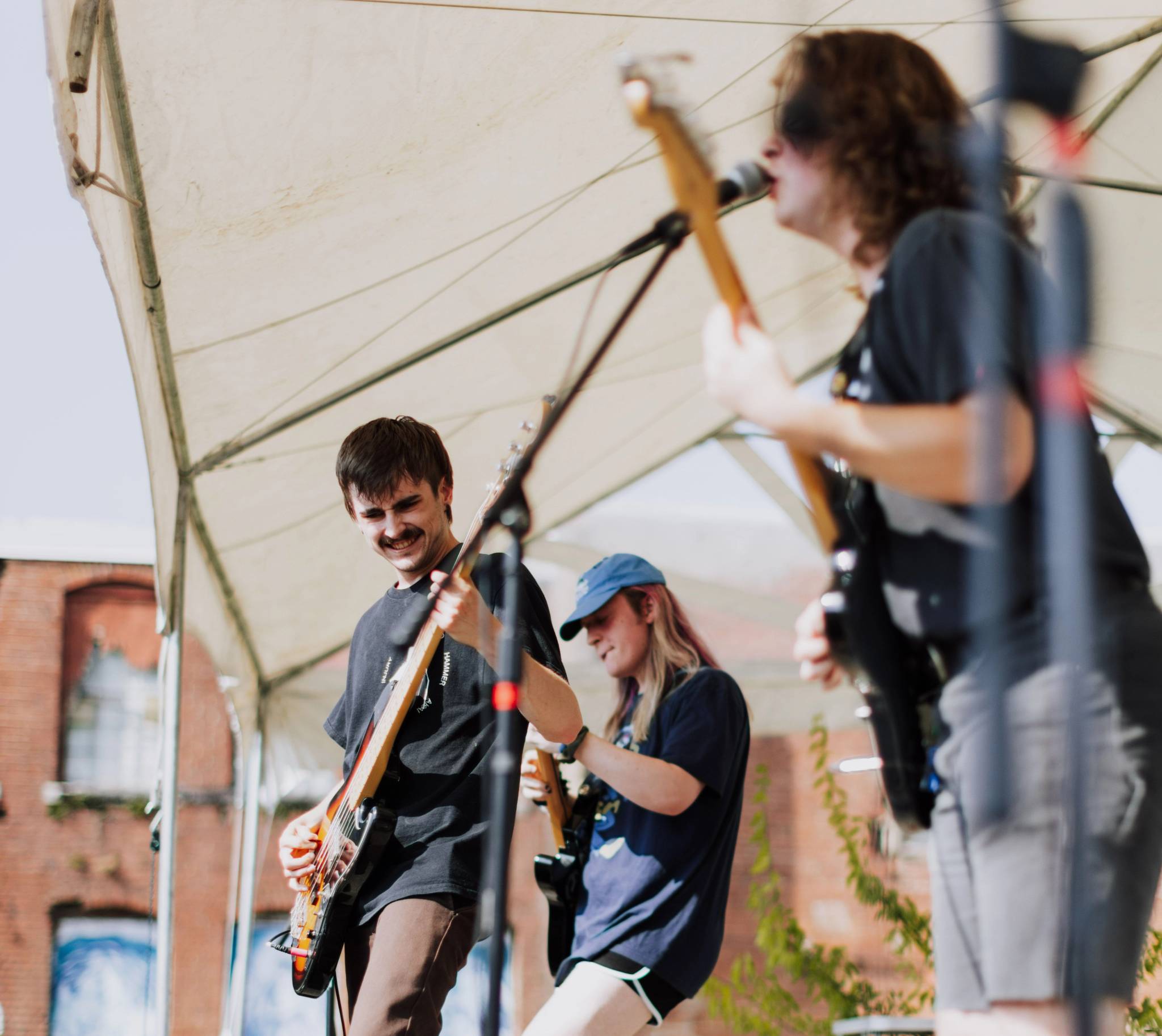 band playing live in the day