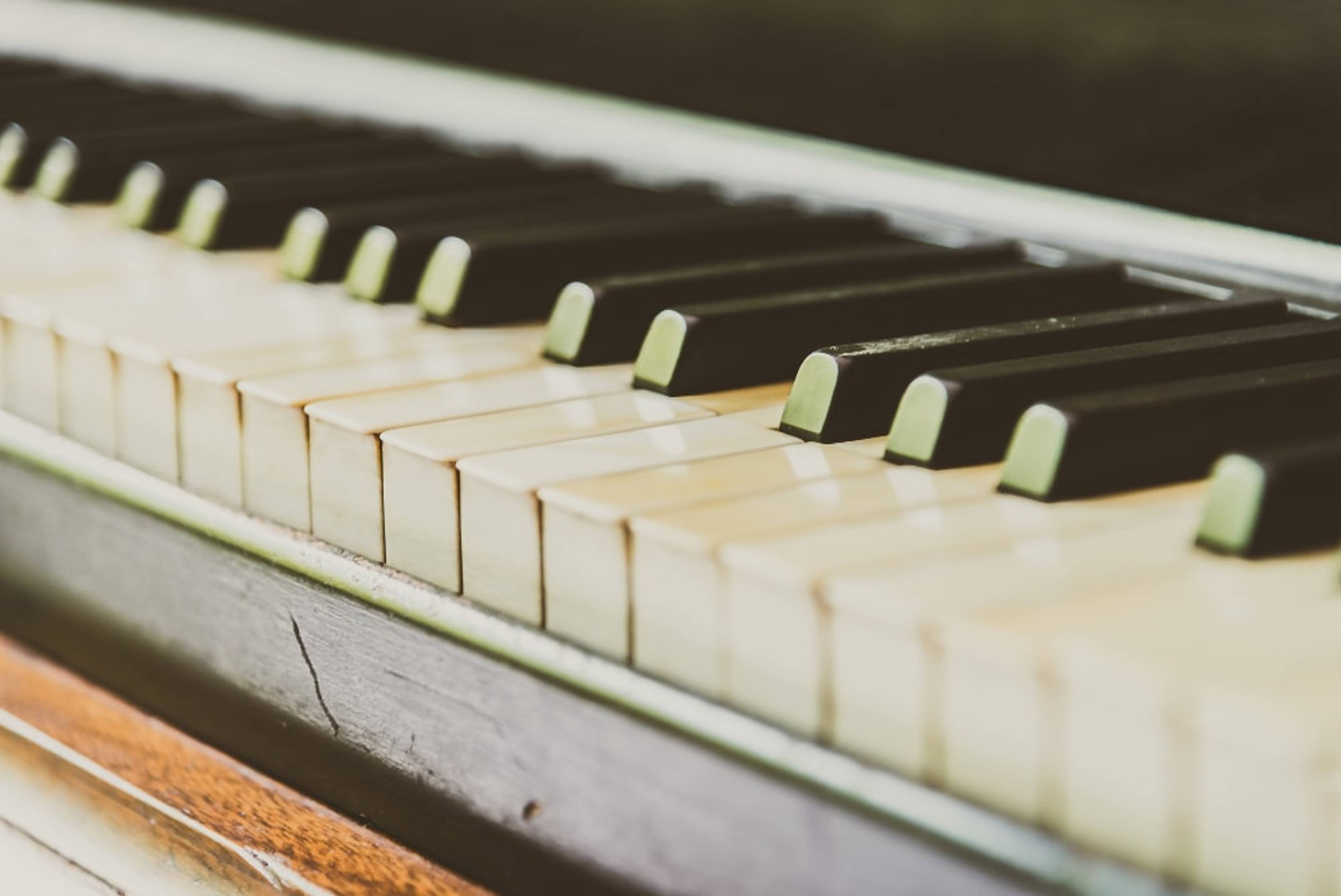 A close up of piano keys