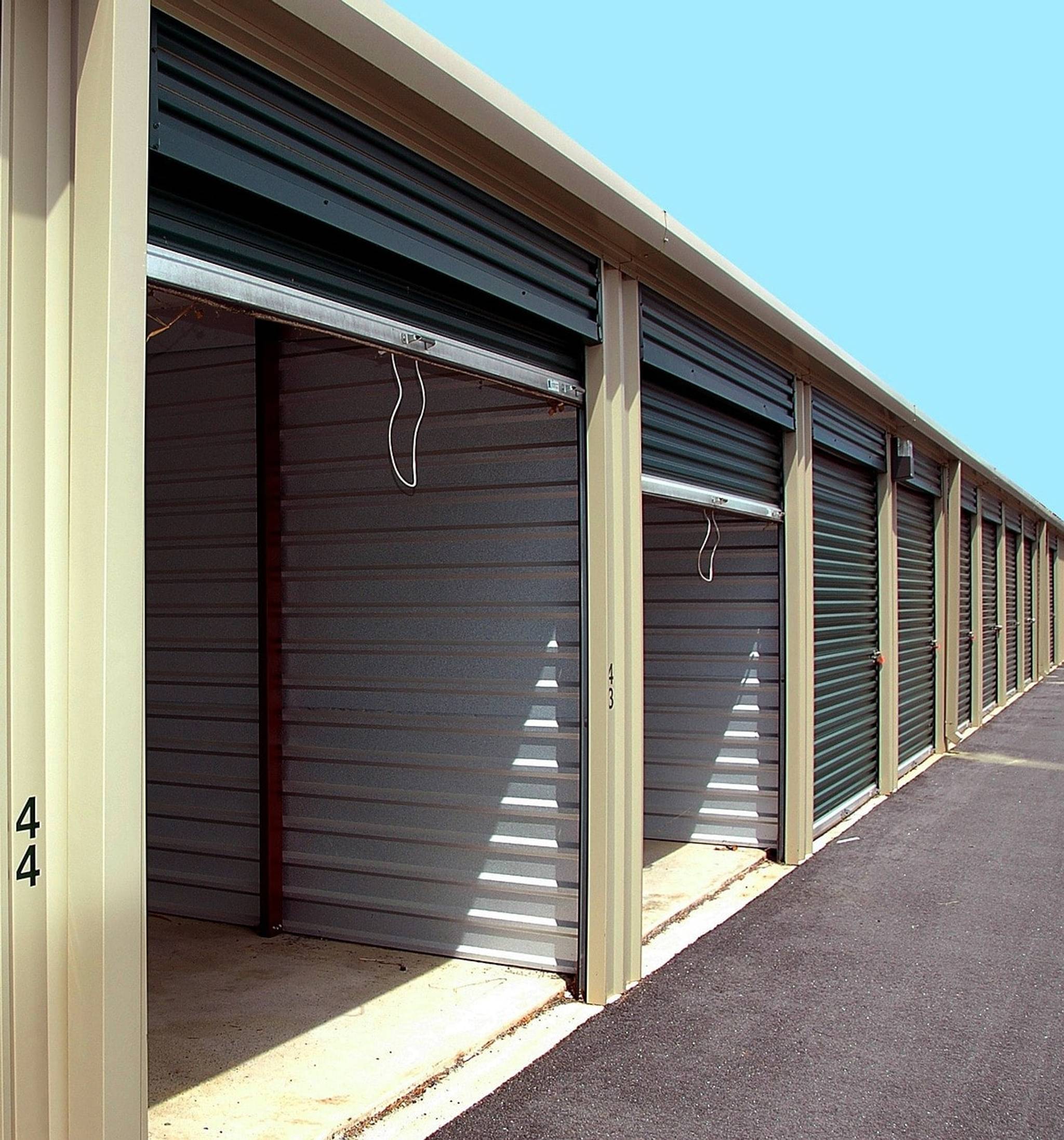 professional garages for cars