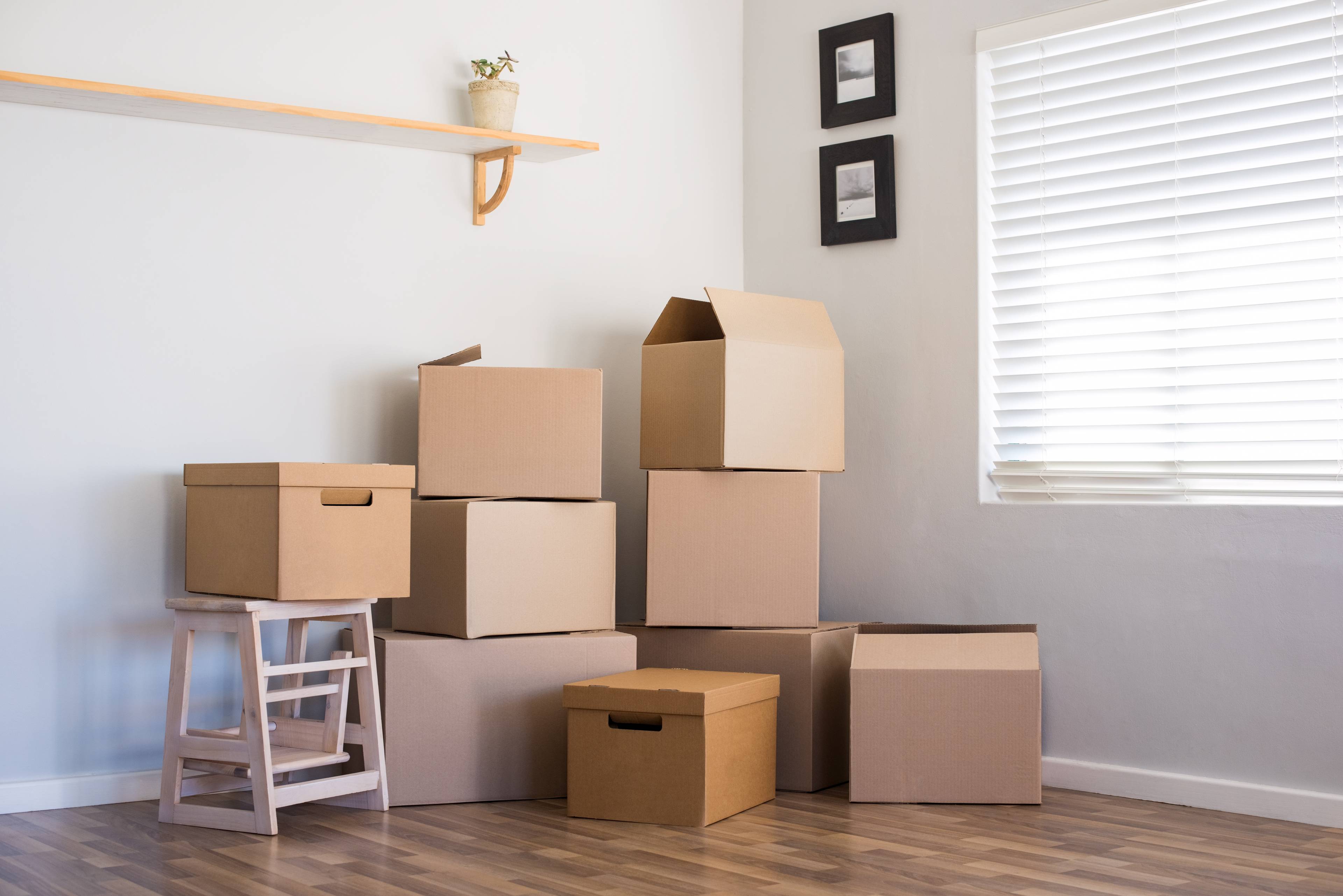 Moving house boxes