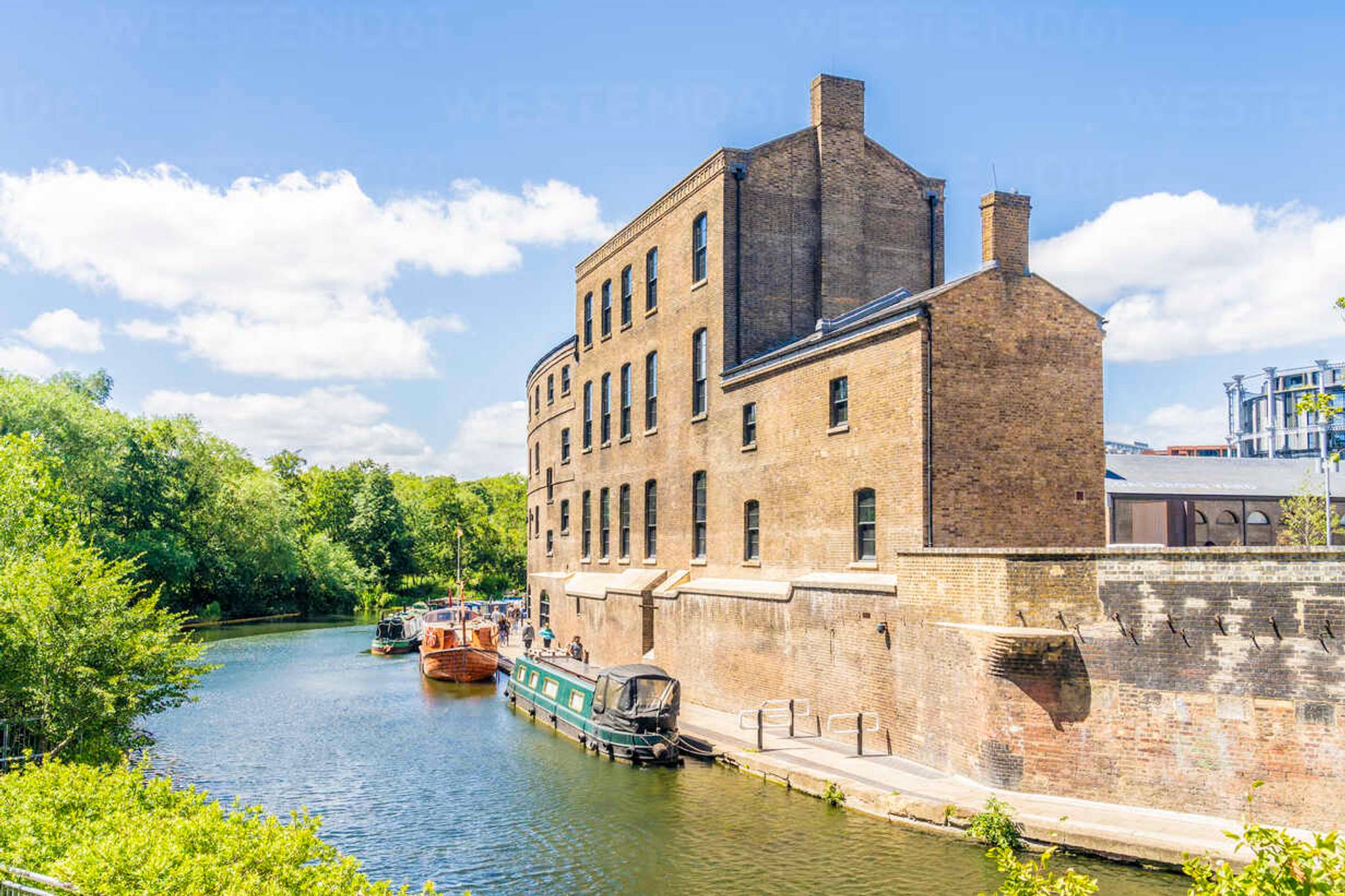 A view of the extraordinary canal side setting of Coal Drops Yard in London, England