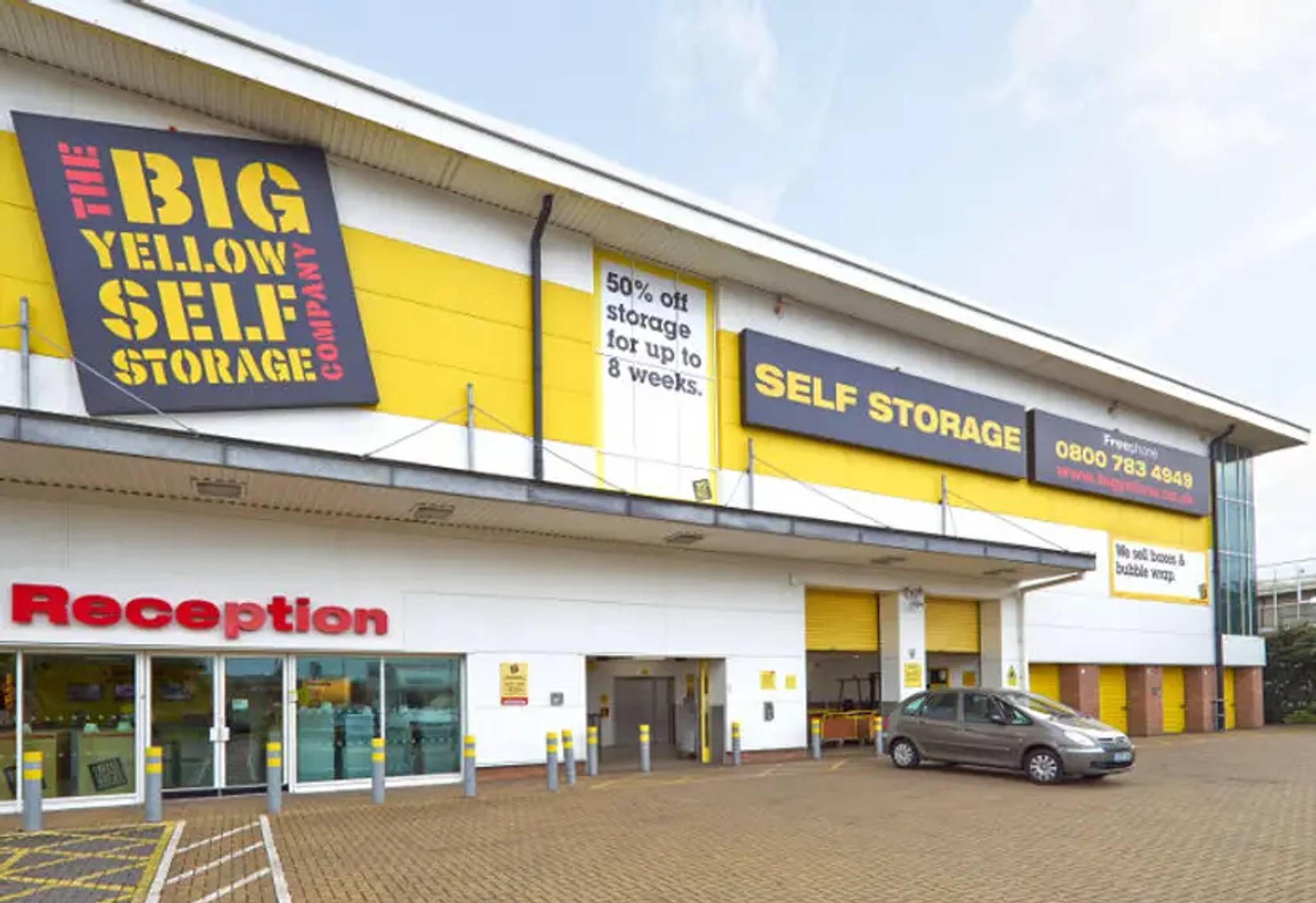 Outdoor view of Big Yellow Self Storage facility