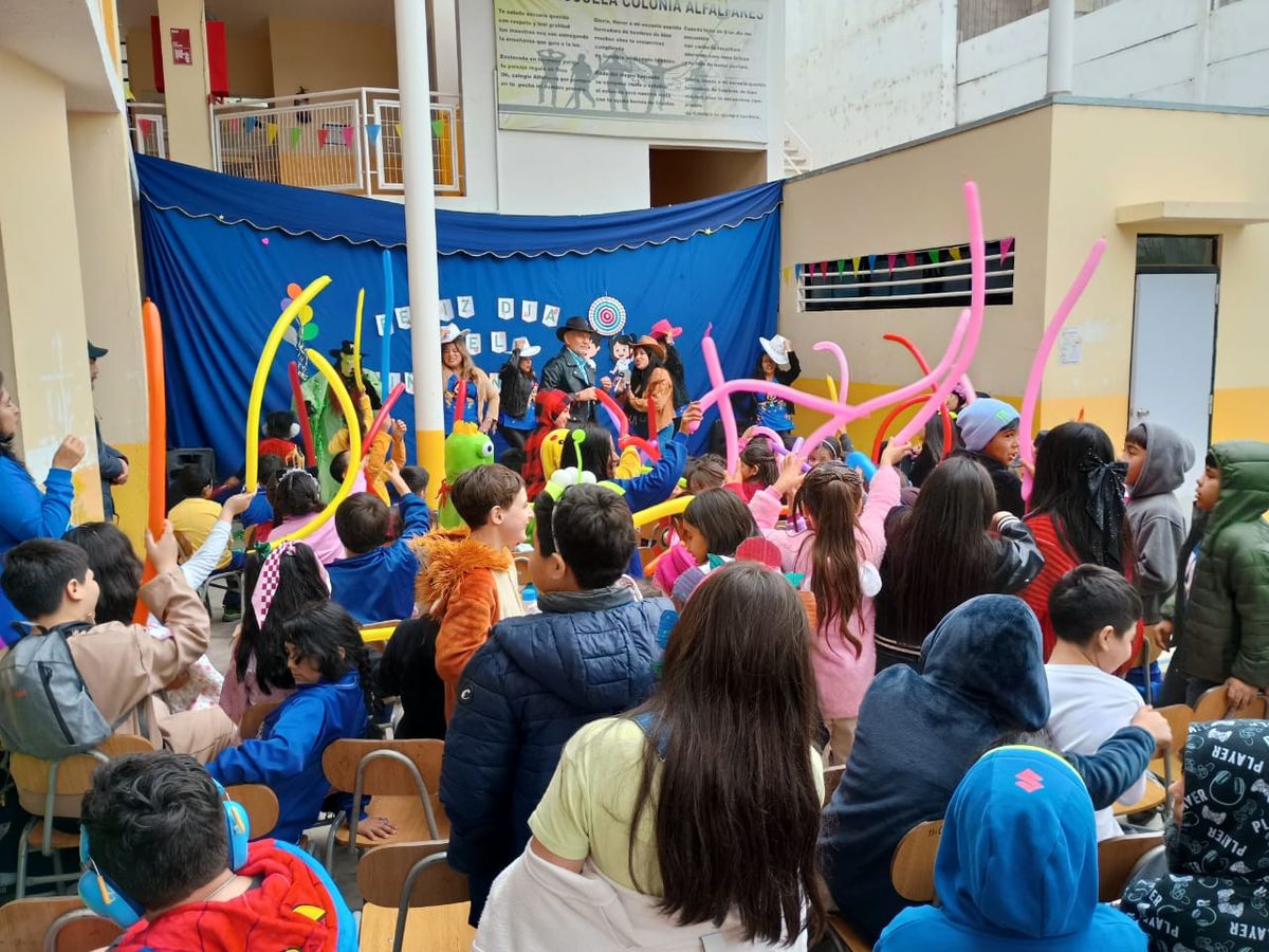 Día de la niñez en la escuela de colonia Alfalfares.
