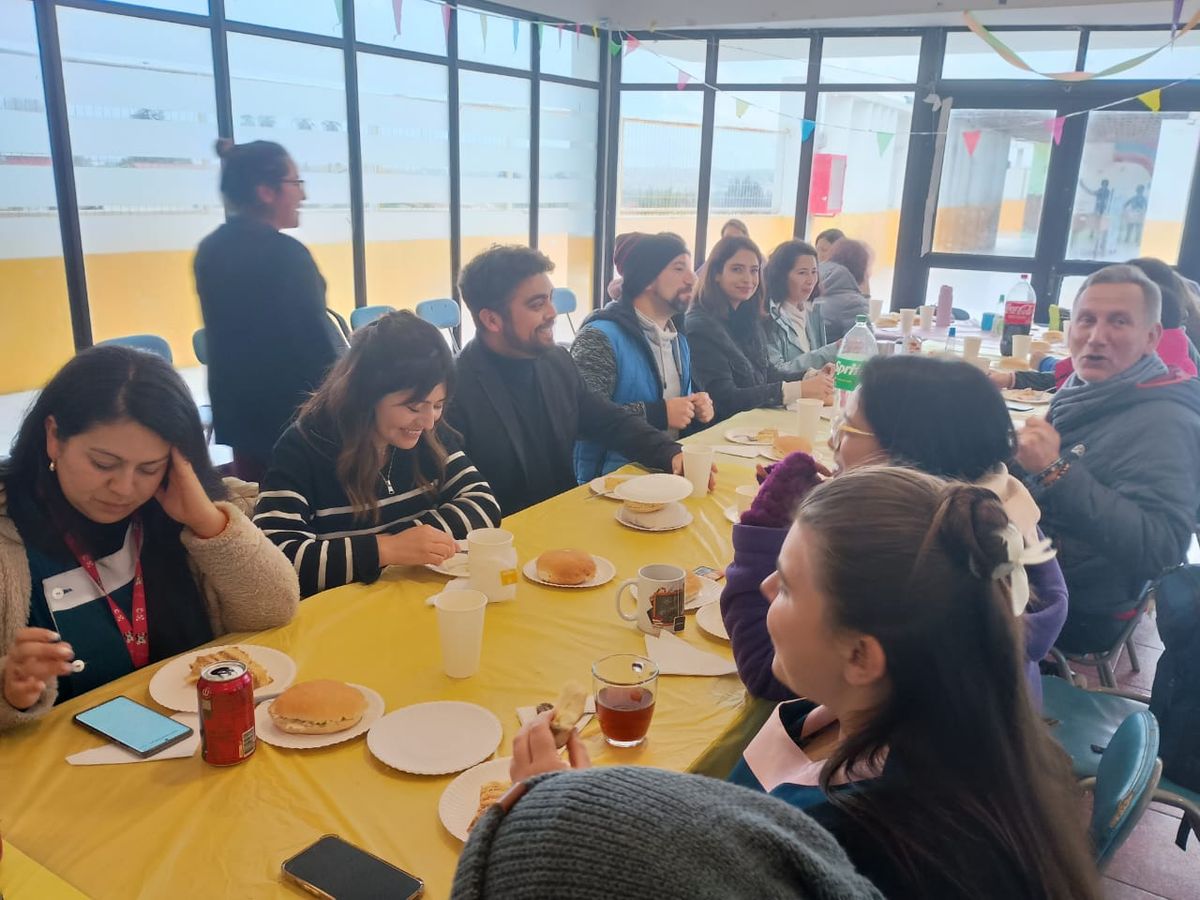 Celebración de cumpleaños de funcionarios.