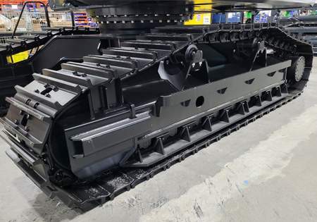 Undercarriage on John Deere Swing Machine
