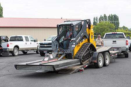 Like the 317G, the 317 P-Tier can be transported behind a standard pickup