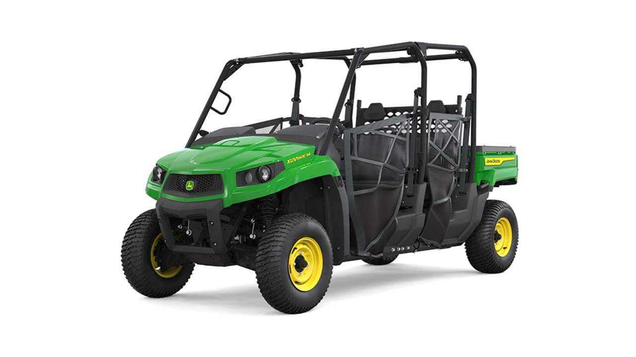studio rendering of xuv560e front-left view on a white background