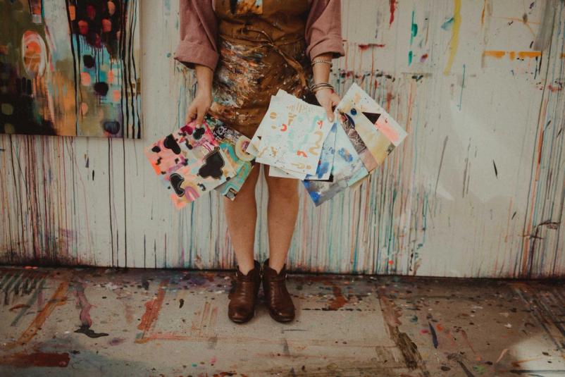 Fresh Paint online painting course by Flora Bowley and Lynzee Lynx