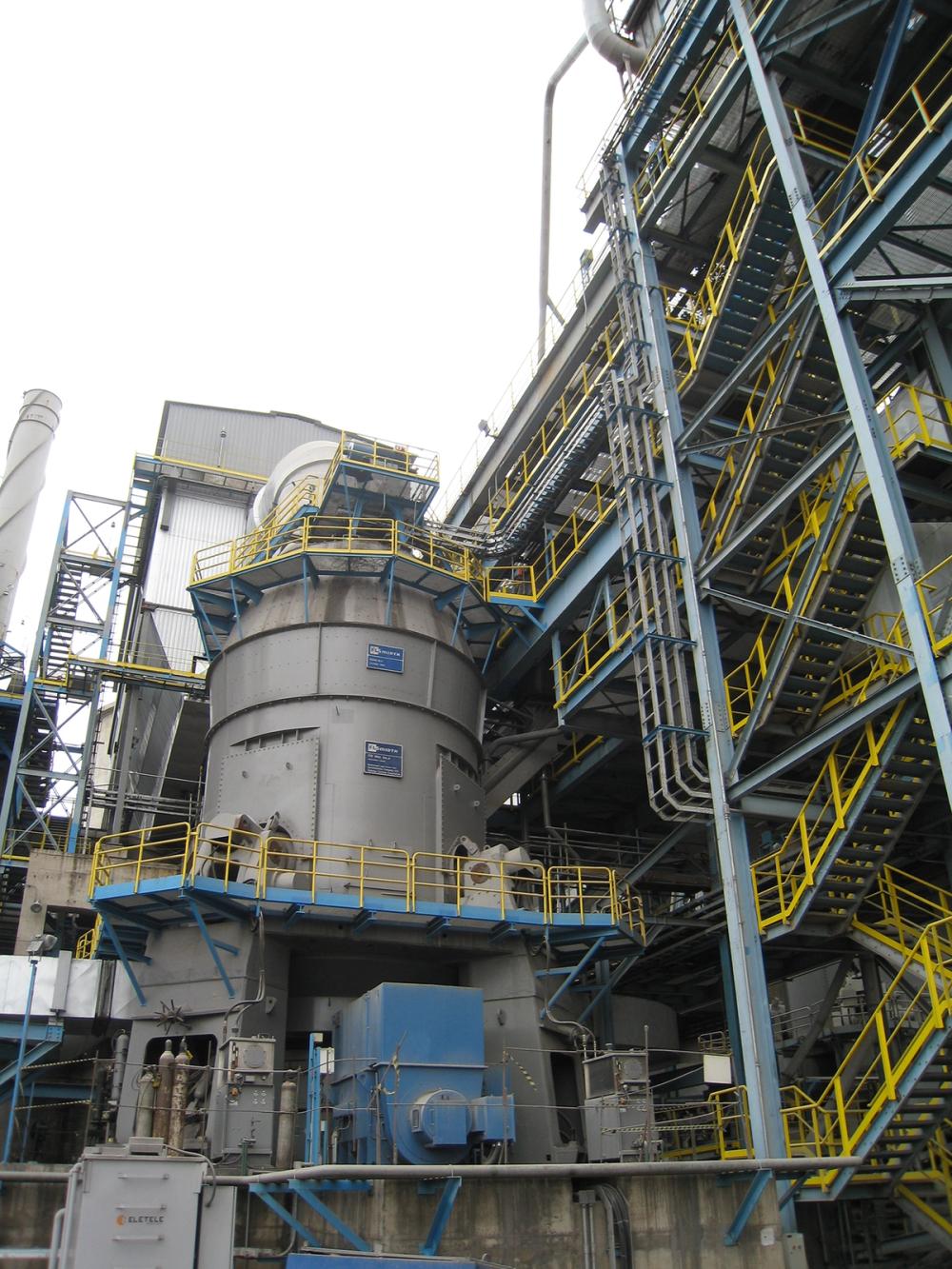 An OK cement mill, used predominately for slag grinding