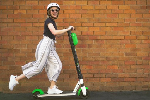 Student One Brisbane - Getting around Brisbane - Lime scooter