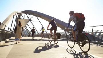 Cycling over Brisbane River