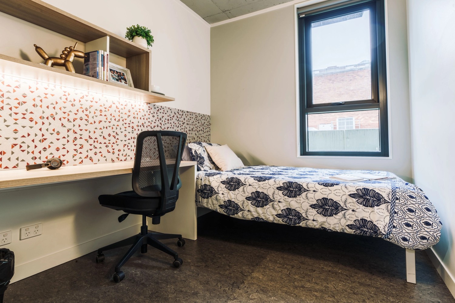 Elizabeth St 6 Bedroom Apartment courtyard