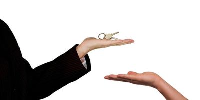 5 reasons you need a property management service
