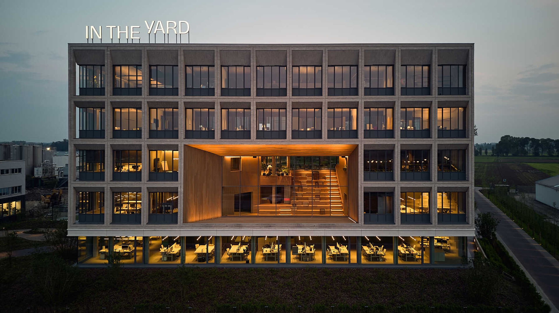 Vue extérieure du bâtiment du centre d'affaires In The Yard à Drongen