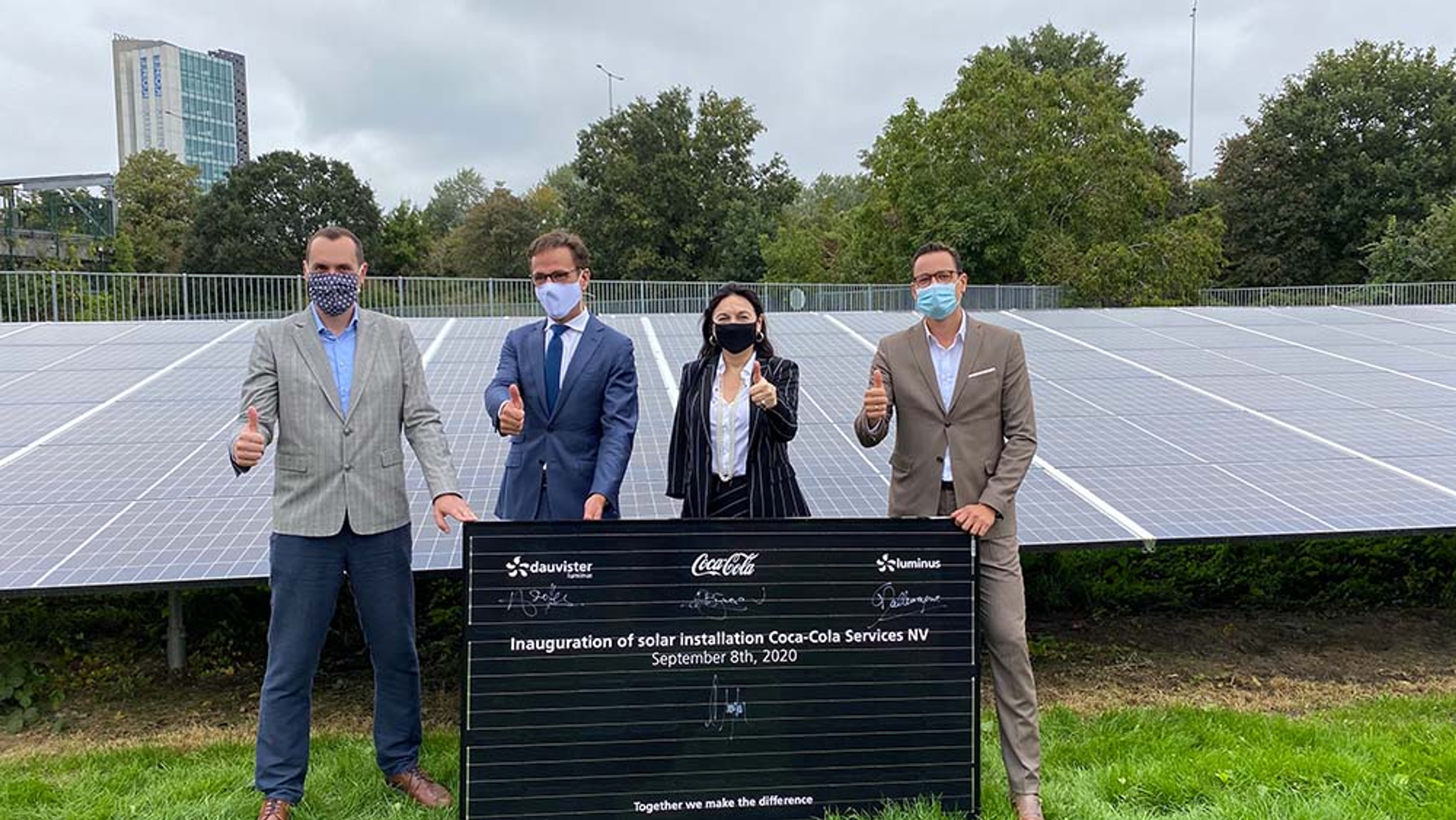 Inhuldiging van de meer dan 4.000 zonnepanelen door Luminus bij Coca-Cola Anderlecht 