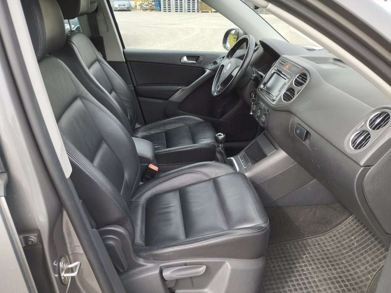 VW Tiguan 2.0 TDI 4 MOTION AHK,Volleder,Sitzheizung,NAVI.. SUV / Geländewagen - Bild 6